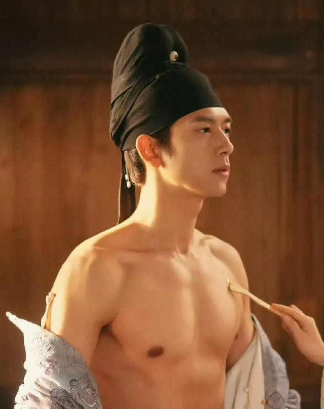 劉宇寧:早知道練點肌肉了