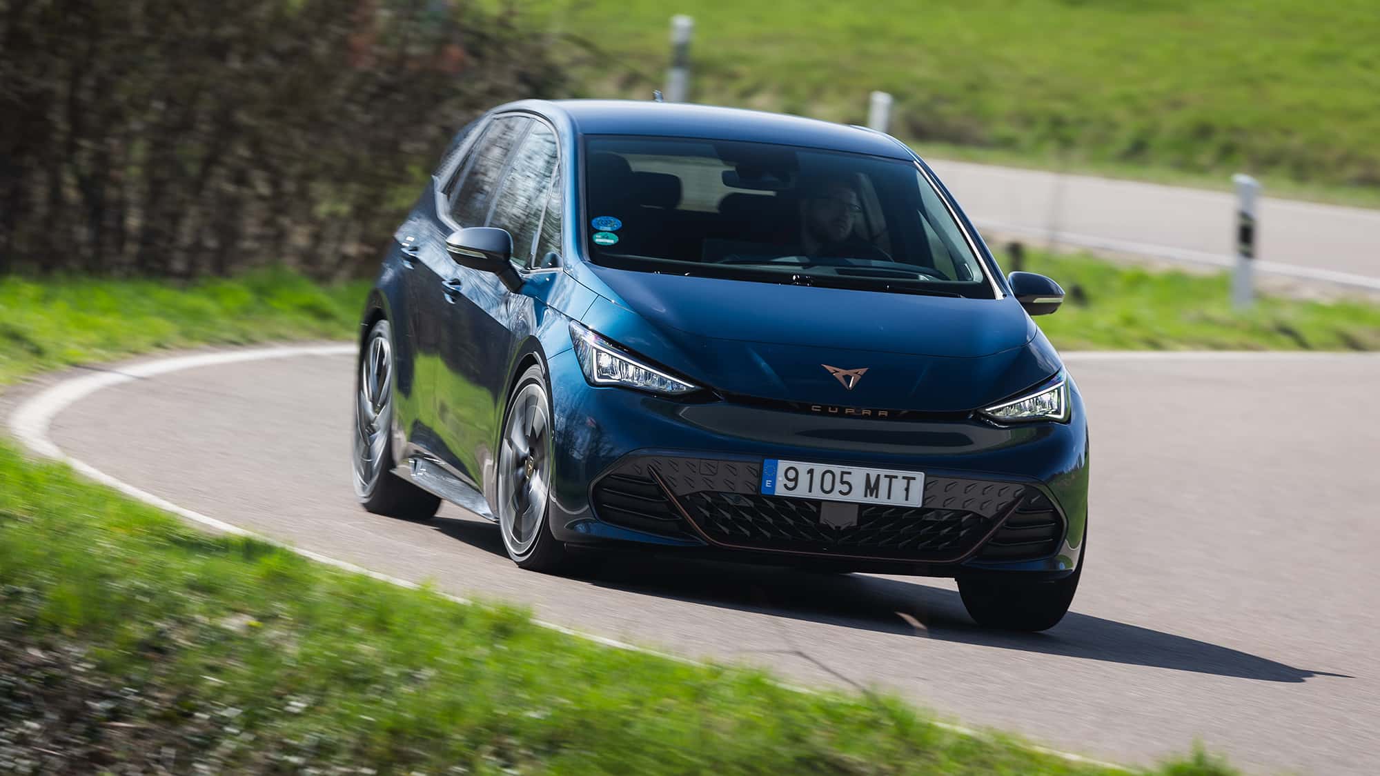 緊湊級電動車大戰!起亞新秀能否成為性價比之王?