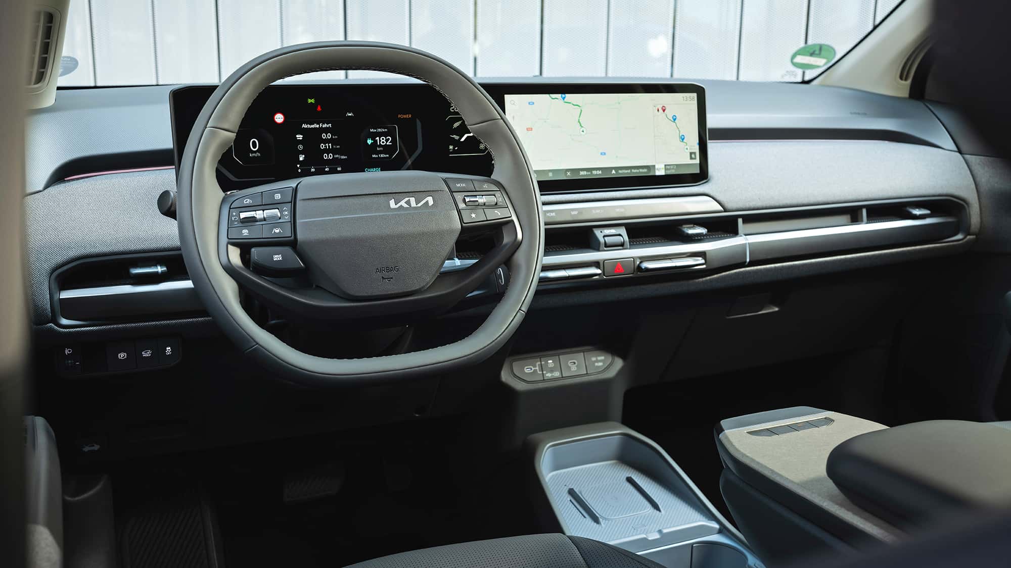 緊湊級電動車大戰!起亞新秀能否成為性價比之王?