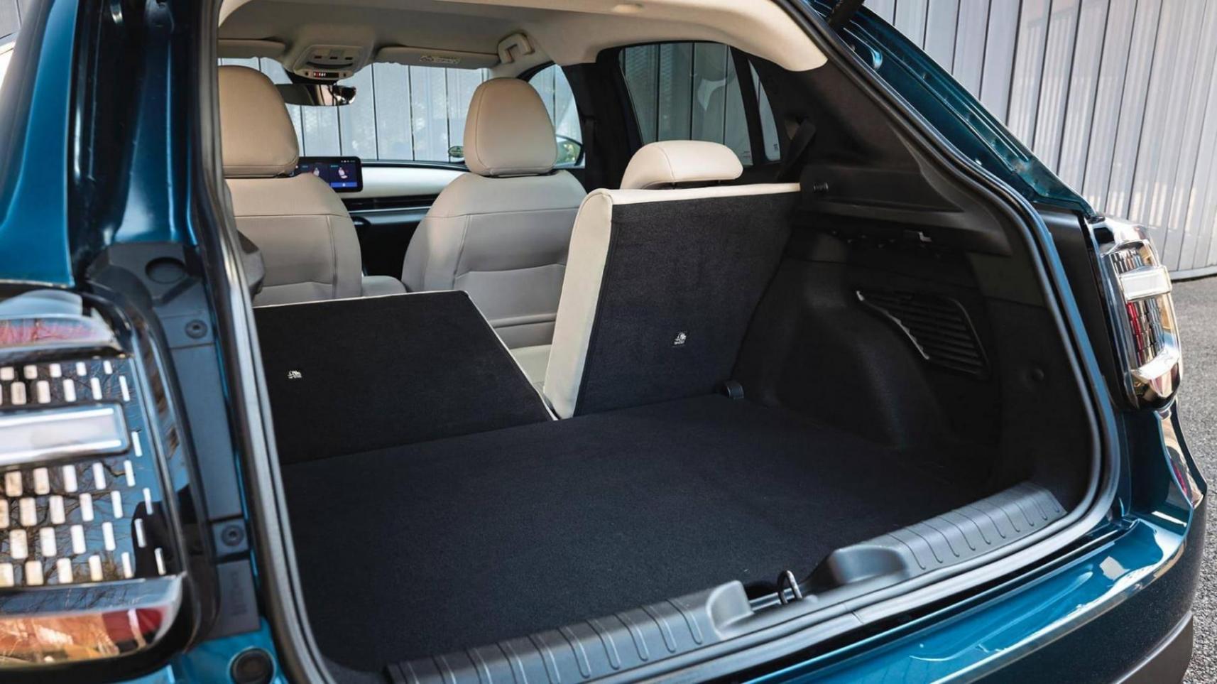 緊湊級電動車大戰!起亞新秀能否成為性價比之王?