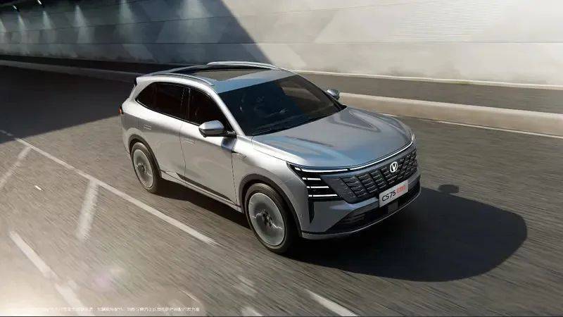 2026款哈弗大狗、沃爾沃EX30 Cross Country