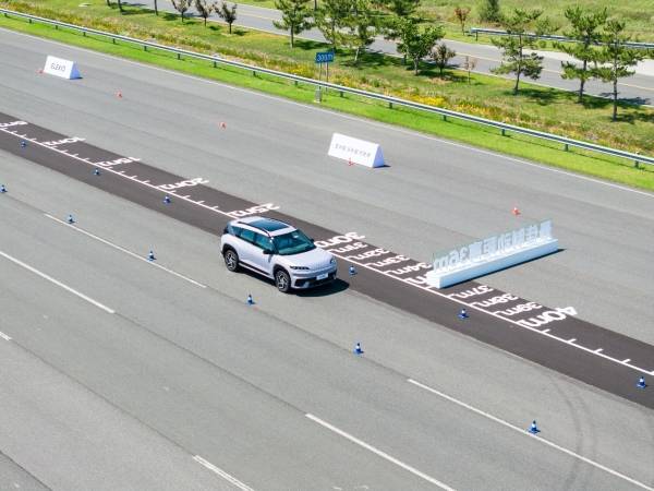 從煙臺(tái)到全球:北京現(xiàn)代 ELEXIO 用硬核實(shí)力重塑新能源安全格局