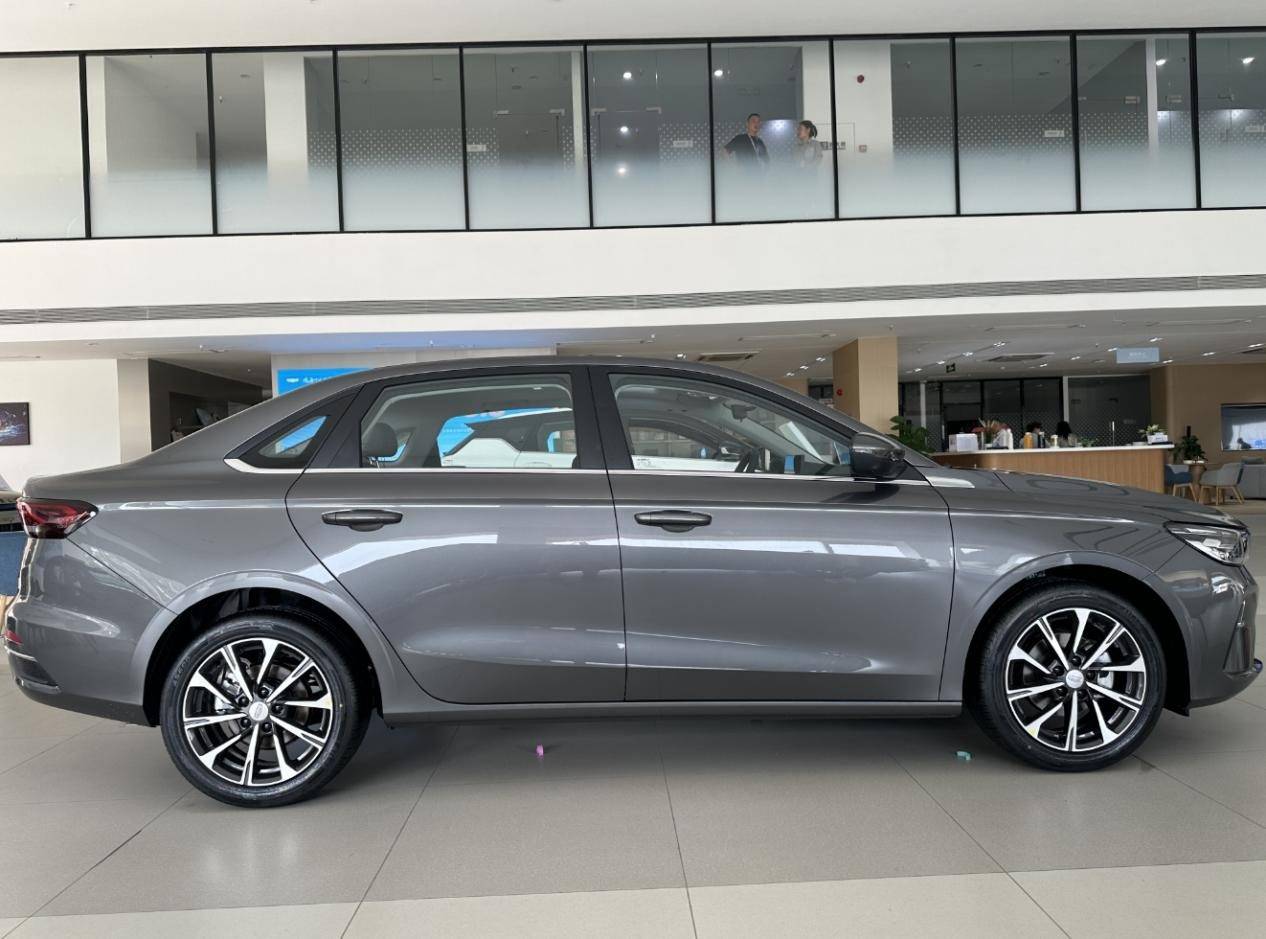 第4代帝豪全球400萬紀念款,三大件解讀,CVT18變速箱