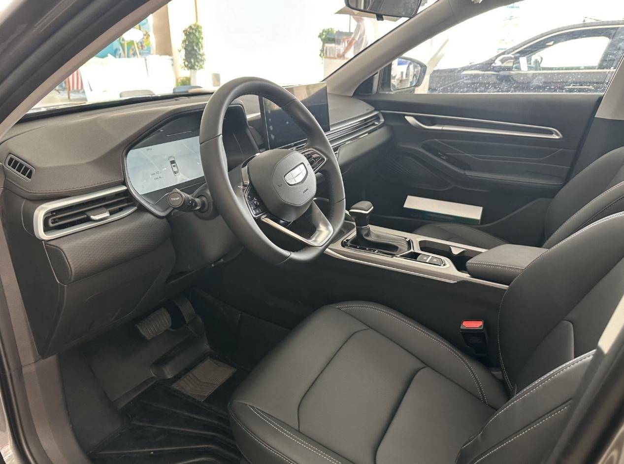 第4代帝豪全球400萬紀念款,三大件解讀,CVT18變速箱