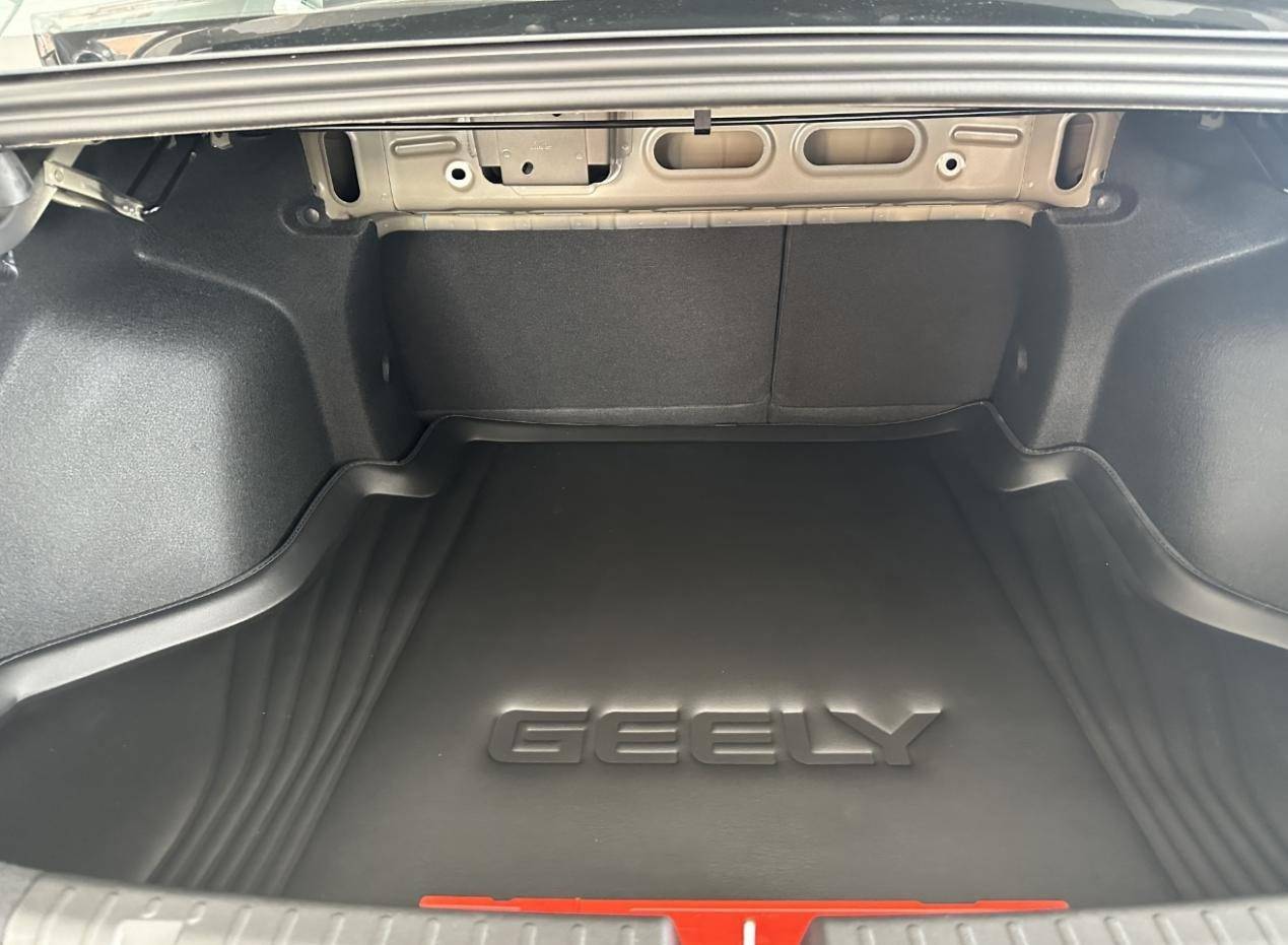 第4代帝豪全球400萬紀念款,三大件解讀,CVT18變速箱