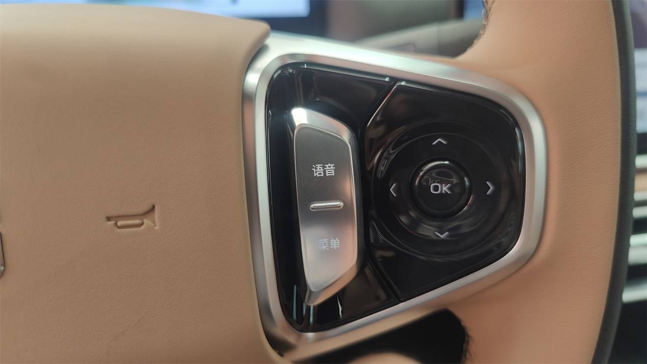 獨立試駕吉利銀河A7:摸著比亞迪過河,就成了一半?