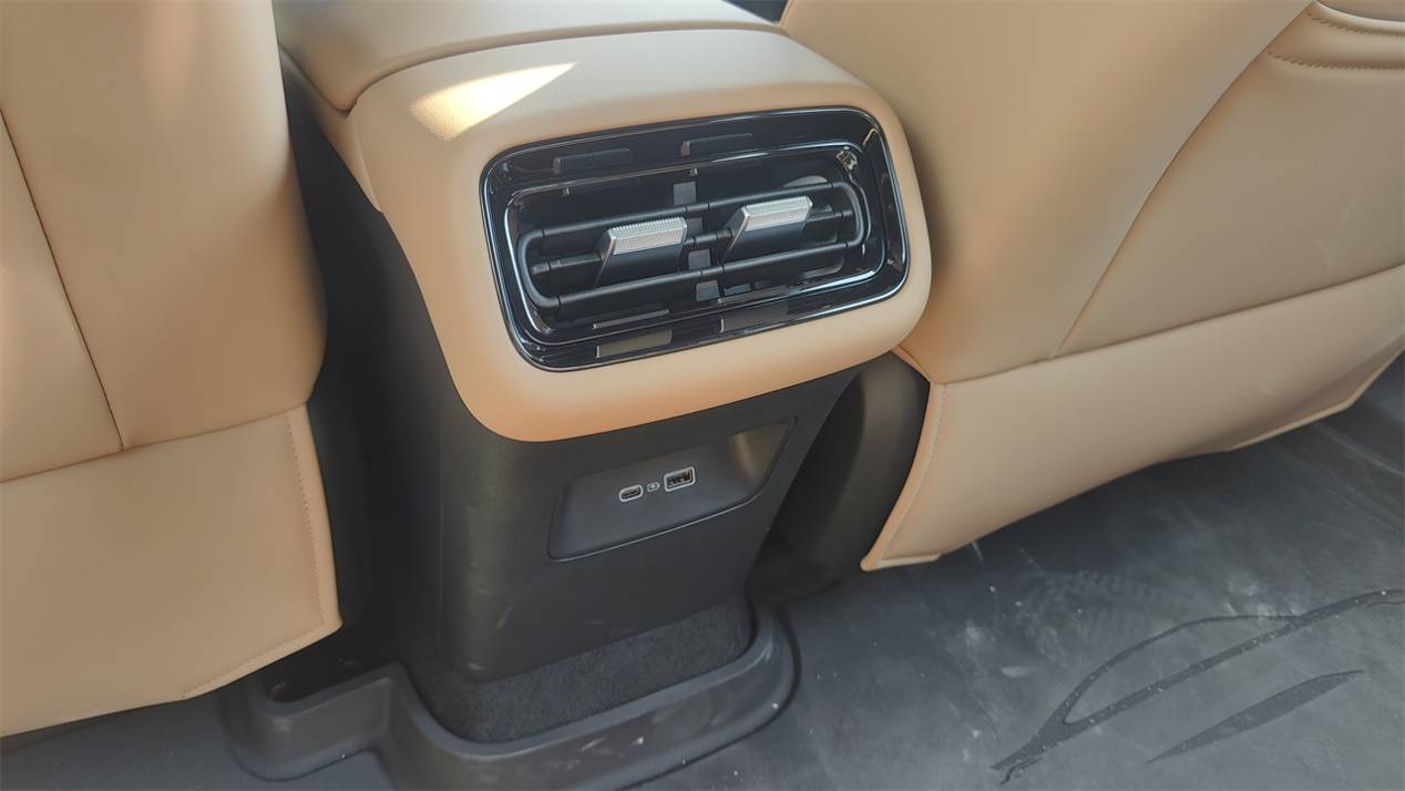 獨立試駕吉利銀河A7:摸著比亞迪過河,就成了一半?