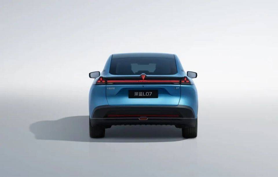 2026款深藍L07,標配華為乾崑ADS,售14.59萬起