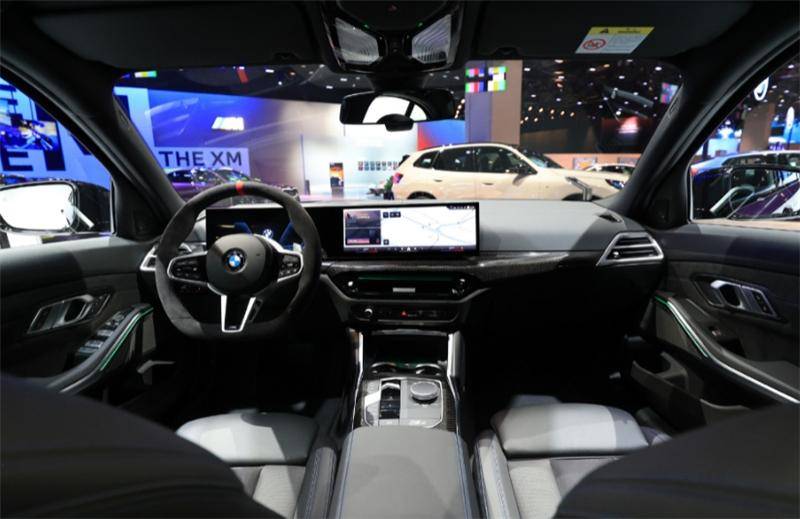 都說繞不開3系,如果遇到A5L Sportback呢?