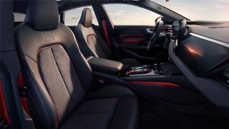 都說繞不開3系,如果遇到A5L Sportback呢?