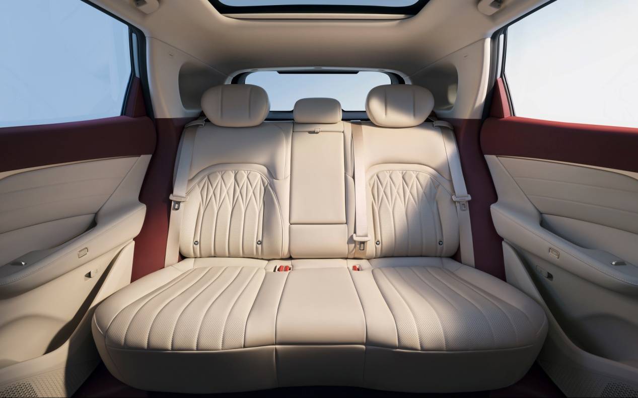 東風(fēng)風(fēng)神L8強(qiáng)勢攪局!家用SUV越級新標(biāo)桿,給20萬內(nèi)市場洗洗牌