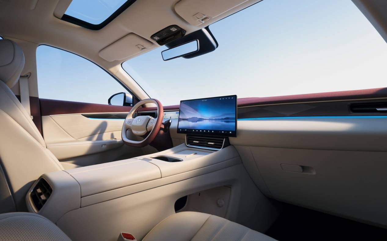 東風(fēng)風(fēng)神L8強(qiáng)勢攪局!家用SUV越級新標(biāo)桿,給20萬內(nèi)市場洗洗牌