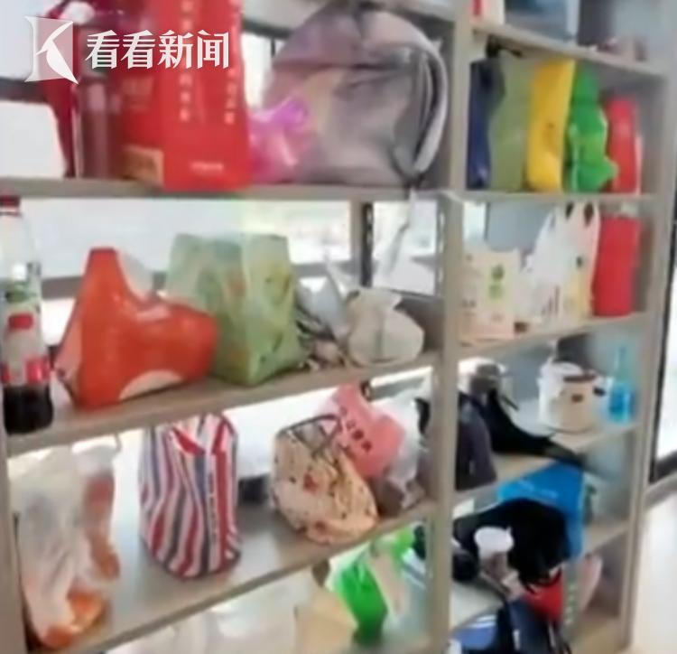 多地圖書館成“免費托兒所”