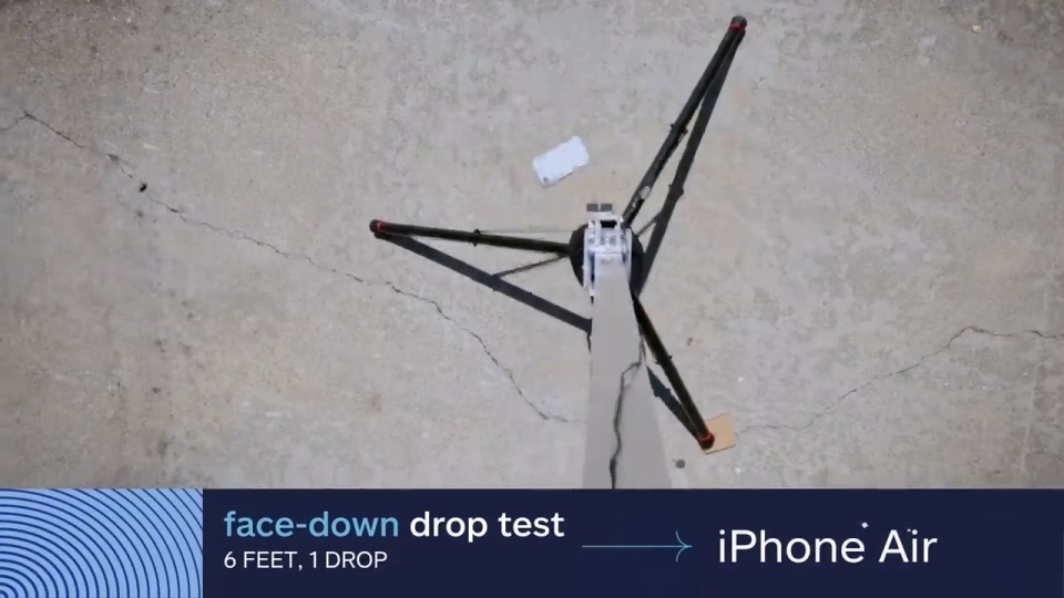 厚度僅 5.6 毫米,iPhone Air 抗彎性能幾乎追平 Pro 圖片