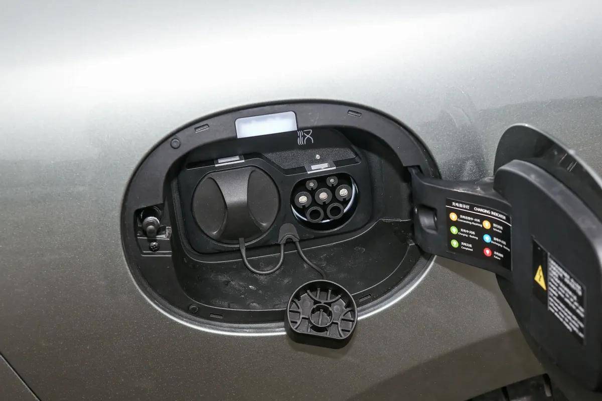 比亞迪漢長續航版上市,續航/內飾升級,外觀保持不變