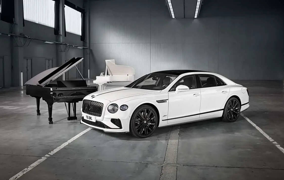 搭載4.0T V8插混系統 賓利飛馳極致版施坦威定制版官圖