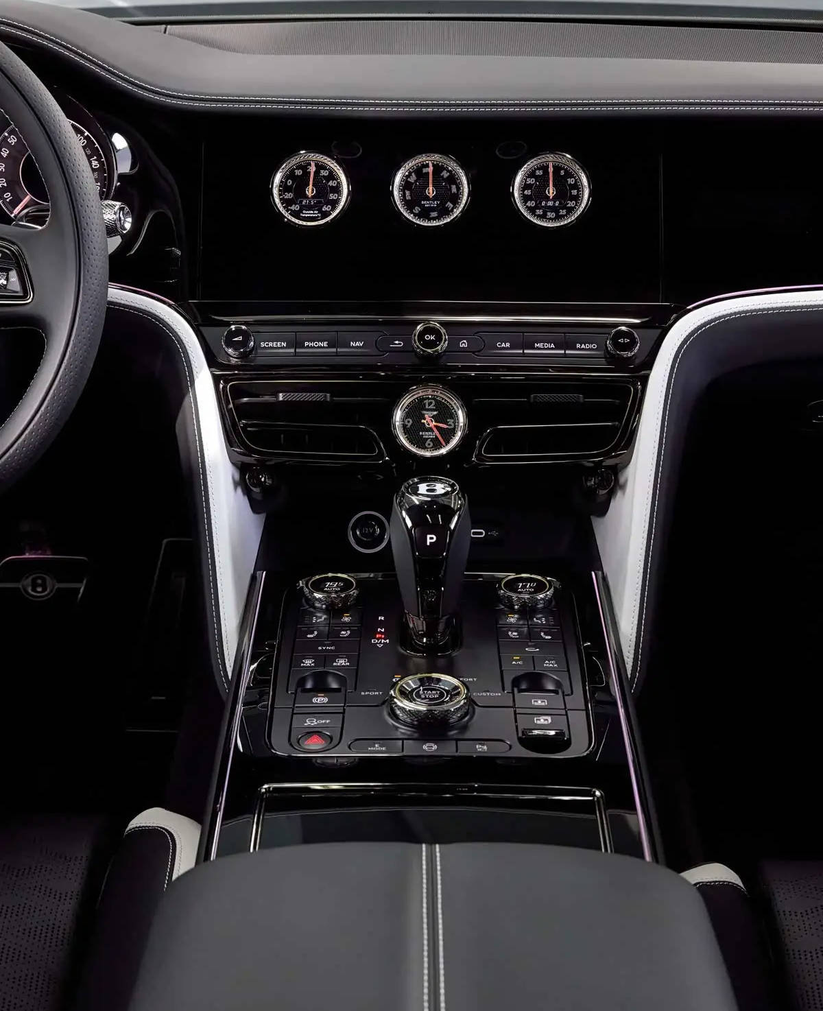 搭載4.0T V8插混系統 賓利飛馳極致版施坦威定制版官圖