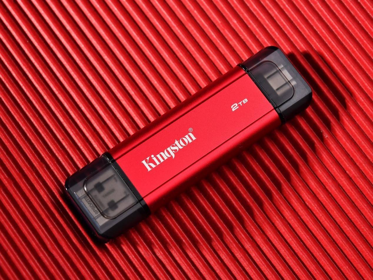 金士頓Dual Portable雙接口移動固態硬盤評測:優盤身形,固態實力