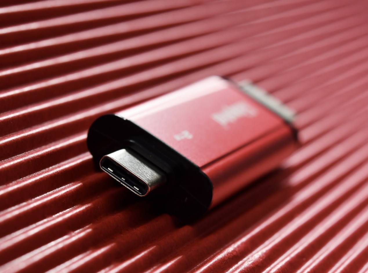 金士頓Dual Portable雙接口移動固態硬盤評測:優盤身形,固態實力