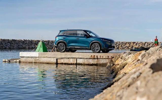 比亞迪元UP DM-i官圖發布,綜合續航1000公里,還要啥五菱繽果?