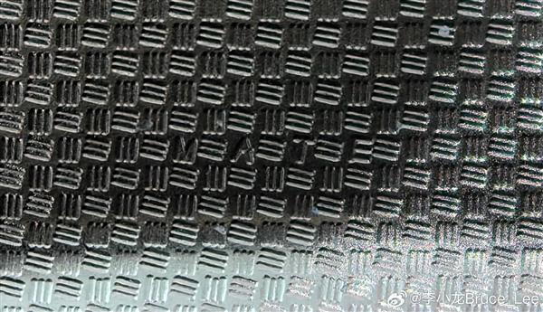 華為Mate 80 Pro Max機身紋理藏著彩蛋:四個字